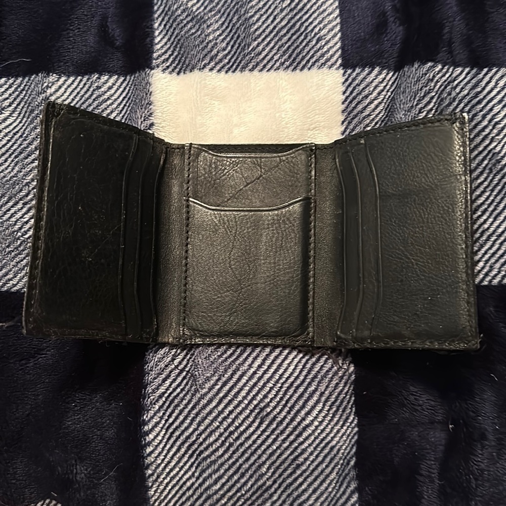 This is an American Eagle tri-fold wallet